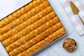 En Taze Tepsi Baklava Siparişi Hacı Bozan Oğulları’nda