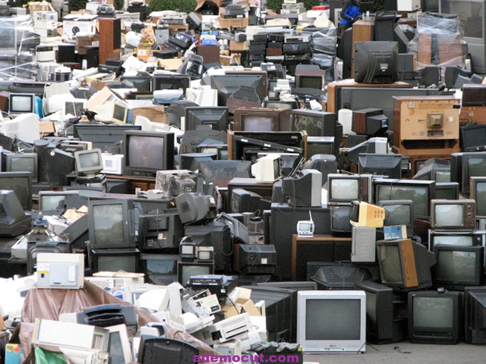 Çöpe atılacak 50 milyon bilgisayar evde bekliyor